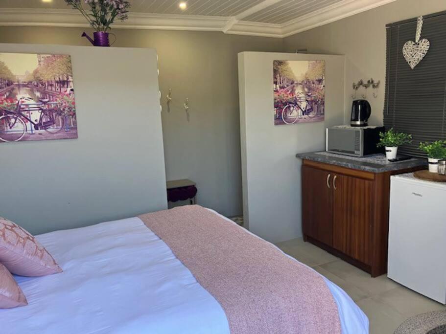 Stellies Accommodation - Room 2 Keetmanshoop Exterior photo